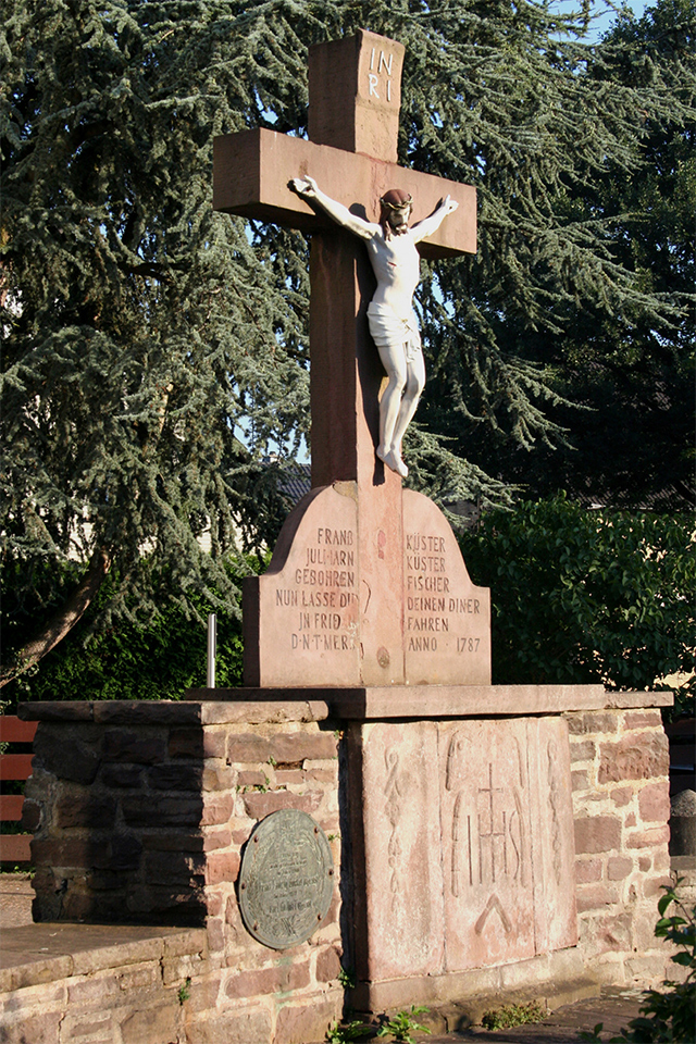 Lüchtringer Kreuz an der Friedenseiche