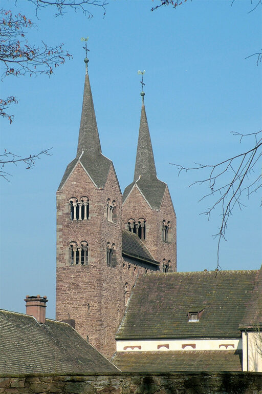 Corvey, Westwerk und Kirchenschiff von Südwesten